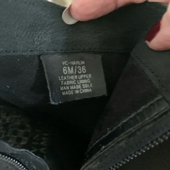 Vince Camuto Fringe Harllin Size 6 - Picture 9 of 9